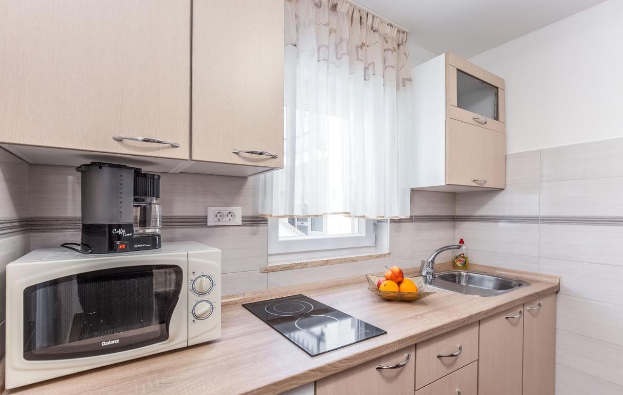 Apartment Ivana B4 N1 *